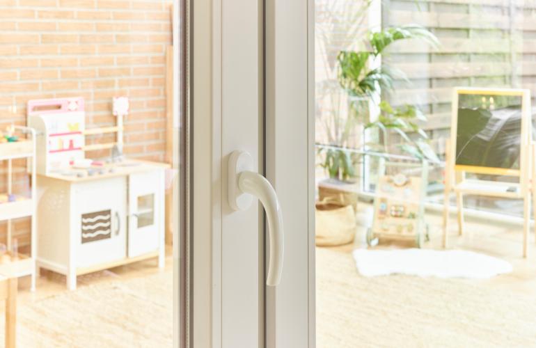 PVC raam van KwadrO in de Blind Gekocht referentie in Wetteren