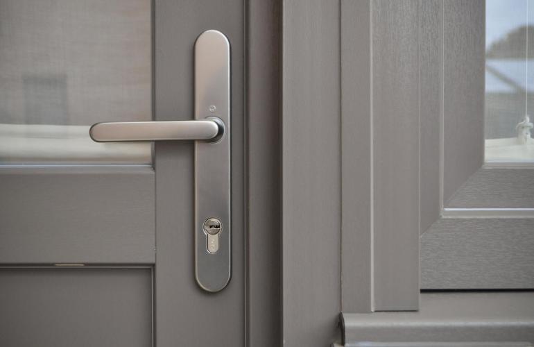 Pvc ramen en deuren - KwadrO Tongeren