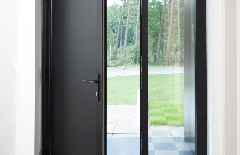 Aluminium ramen en deuren in Helchteren