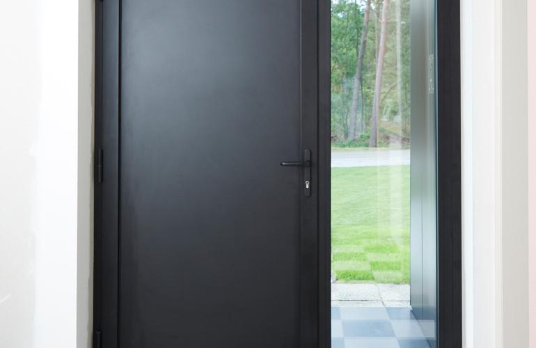 Aluminium ramen en deuren in Helchteren