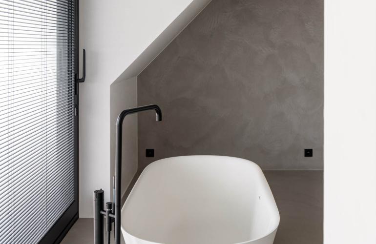 Aluminium ramen en deuren in een moderne referentie in Zuienkerke