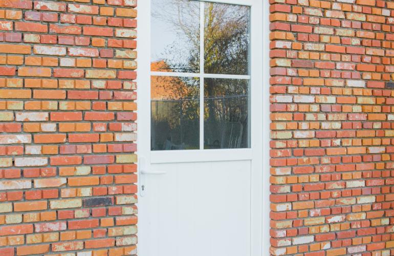 Pvc ramen en houten deur - KwadrO Torhout