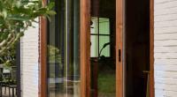 Houten deur en schuifraam