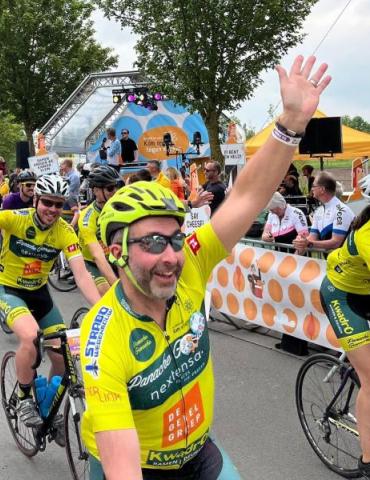 KwadrO steunt Kom op tegen Kanker