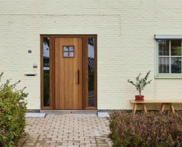 Houten voordeur in afrormosia 