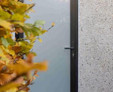 Achterdeur met gezandstraald glas